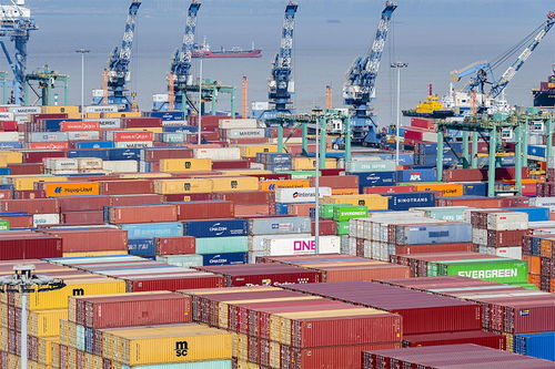 集裝箱海運價指數三個月來首次下降 物流行業迎來短期調整